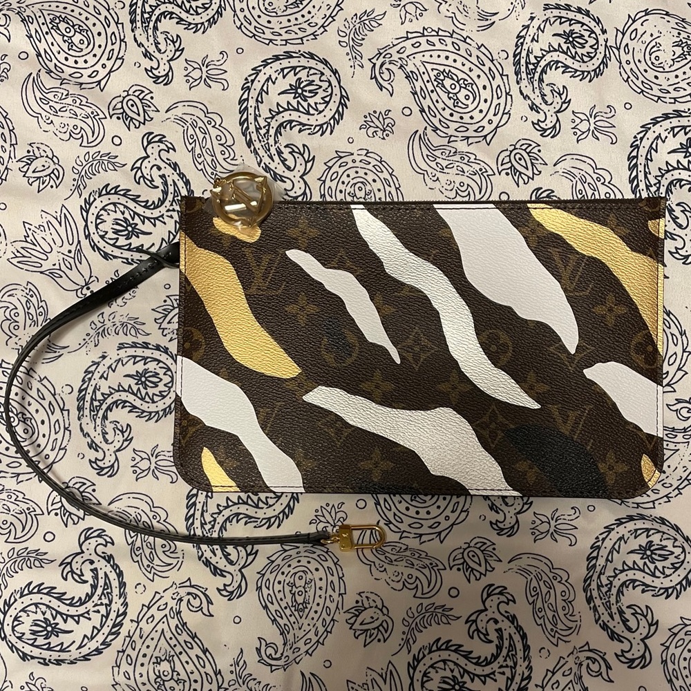 New Louis Vuitton League of Legends LOL Pouch